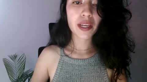 oliviaaa__ online show from 9, 3, 2026