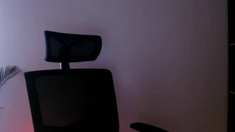 Snapshot of oliviaaa__ chatting on 17, 7, 2026 oliviaaa__ online show from 17, 7, 2026