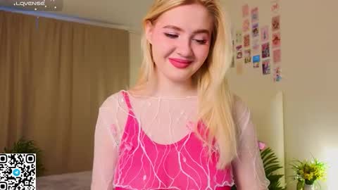 Olivia online show from 8, 11, 2025