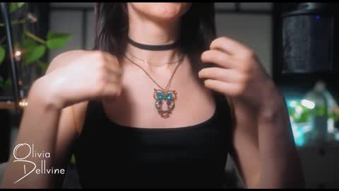 Snapshot of oliviadellvine chatting on 8, 3, 2025 Olivia online show from 8, 3, 2025