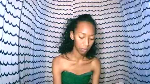 Snapshot of oliviah27 chatting on 31, 10, 2025 oliviah27 online show from 31, 10, 2025