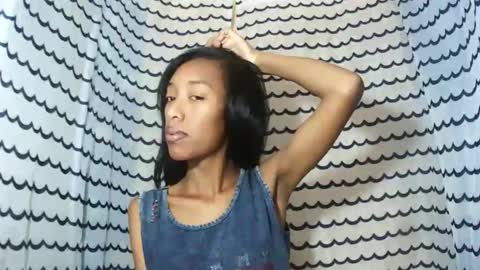 Snapshot of oliviah27 chatting on 15, 11, 2025 oliviah27 online show from 15, 11, 2025