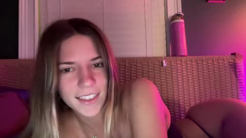 Snapshot of oliviahansleyy chatting on 9, 1, 2025 Olivia online show from 9, 1, 2025