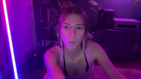 Snapshot of oliviahansleyy chatting on 25, 1, 2025 Olivia online show from 25, 1, 2025