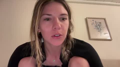 Snapshot of oliviahansleyy chatting on 28, 2, 2025 Olivia online show from 28, 2, 2025