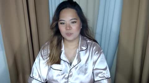 olivia hollywood online show from 8, 11, 2025