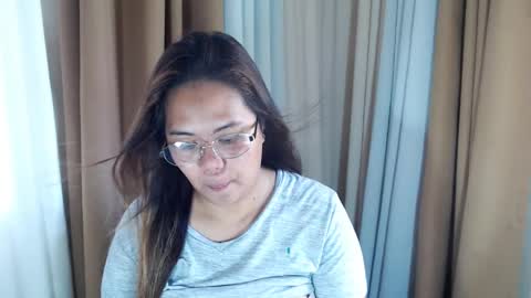 olivia hollywood online show from 22, 4, 2026