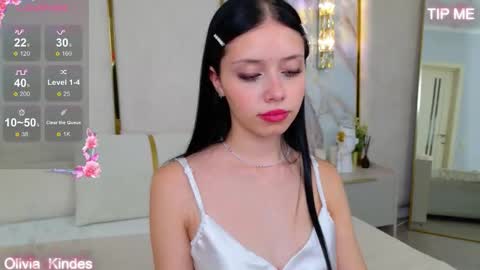 Snapshot of oliviakindes chatting on 19, 9, 2025 Olivia online show from 19, 9, 2025