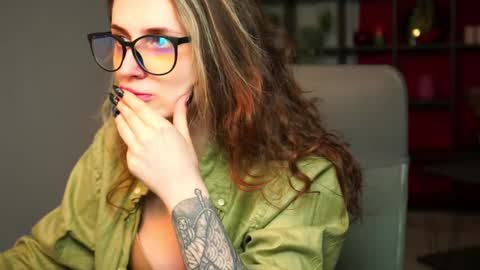 Snapshot of oliviamcclean chatting on 8, 2, 2026 Liv online show from 8, 2, 2026