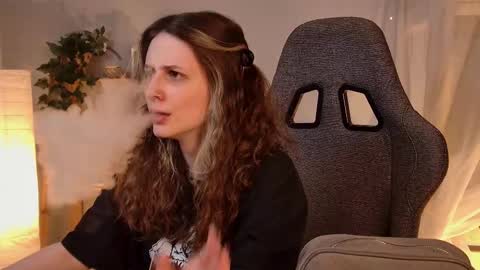 Snapshot of oliviamcclean chatting on 15, 2, 2026 Liv online show from 15, 2, 2026