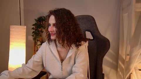 Snapshot of oliviamcclean chatting on 16, 2, 2026 Liv online show from 16, 2, 2026