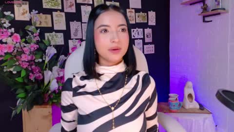 Snapshot of oliviamcneill chatting on 20, 1, 2025 Olivia Mcneill online show from 20, 1, 2025