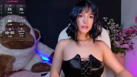 Snapshot of oliviamcneill chatting on 31, 1, 2025 Olivia Mcneill online show from 31, 1, 2025