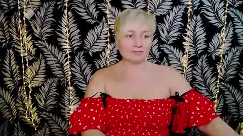 Kelly online show from 2, 2, 2025