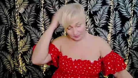 Kelly online show from 8, 2, 2025