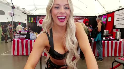 Olivia Owens online show from 1, 2, 2025