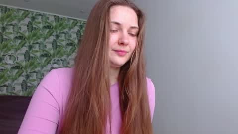 Snapshot of oliviashiny chatting on 19, 4, 2026 Olivia online show from 19, 4, 2026