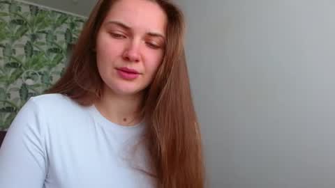 Snapshot of oliviashiny chatting on 21, 4, 2026 Olivia online show from 21, 4, 2026