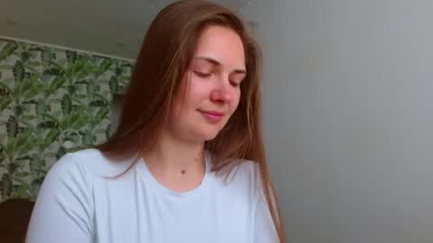 Snapshot of oliviashiny chatting on 8, 5, 2026 Olivia online show from 8, 5, 2026