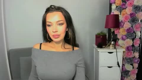 Snapshot of oliviawomen chatting on 29, 11, 2025 OliviaWomen online show from 29, 11, 2025