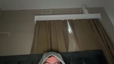 Snapshot of ollie900089 chatting on 18, 12, 2025 ollie900089 online show from 18, 12, 2025