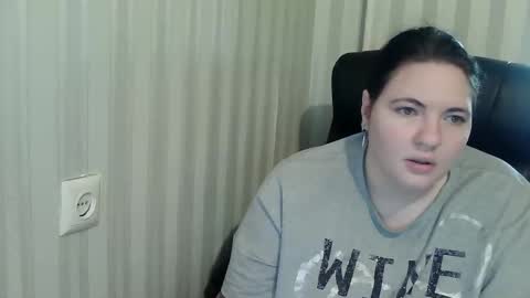 OlyaAndNetty online show from 2, 11, 2025