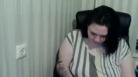 OlyaAndNetty online show from 4, 11, 2025