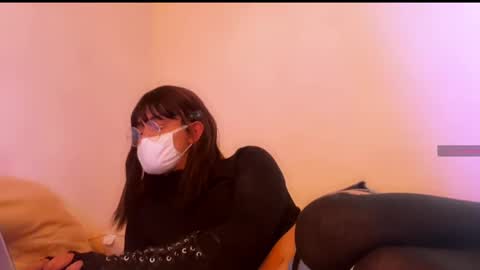 Snapshot of omgyesgurl chatting on 21, 9, 2025 amy 3 online show from 21, 9, 2025