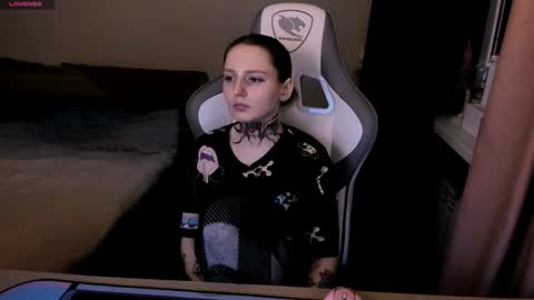 on_yxxx online show from 24, 12, 2024