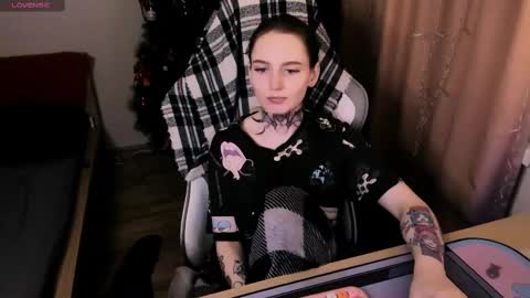 on_yxxx online show from 7, 3, 2025