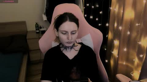 on_yxxx online show from 21, 10, 2025