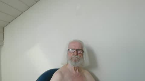 Snapshot of onanister chatting on 20, 6, 2026 Somewhere over the rainbow online show from 20, 6, 2026