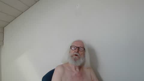 Snapshot of onanister chatting on 13, 7, 2026 Somewhere over the rainbow online show from 13, 7, 2026