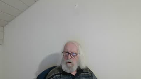 Snapshot of onanister chatting on 26, 7, 2026 Somewhere over the rainbow online show from 26, 7, 2026
