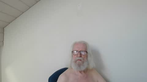 Snapshot of onanister chatting on 31, 7, 2026 Somewhere over the rainbow online show from 31, 7, 2026
