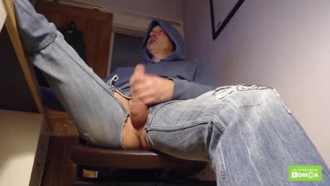 Snapshot of one_balled_wonder chatting on 8, 1, 2025 one balled wonder online show from 8, 1, 2025