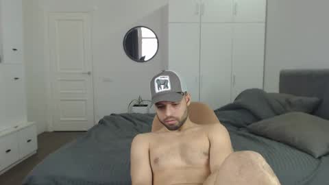 onebestlover online show from 26, 2, 2025