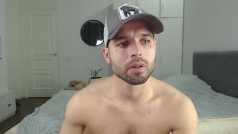 onebestlover online show from 9, 3, 2025