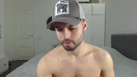 onebestlover online show from 10, 3, 2025