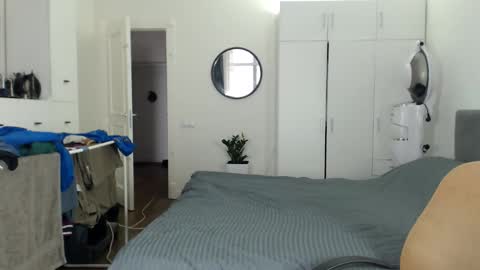 onebestlover online show from 22, 2, 2026