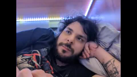 onecrew1 online show from 19, 9, 2025