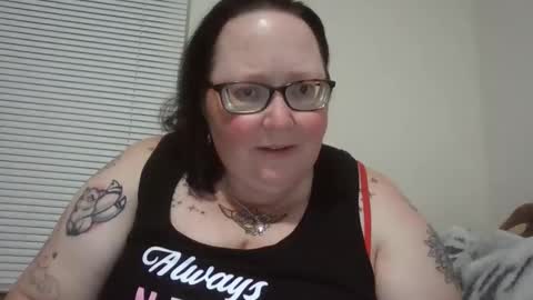 Snapshot of onedaffodil84 chatting on 6, 5, 2026 Pixie online show from 6, 5, 2026