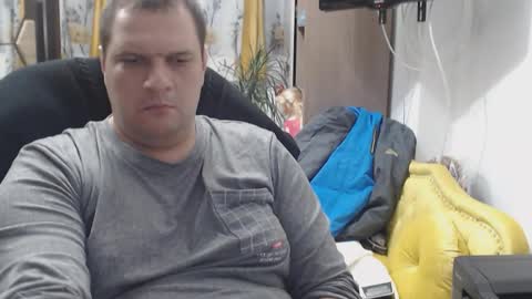 Snapshot of oneguy2315 chatting on 24, 10, 2025 Mario online show from 24, 10, 2025