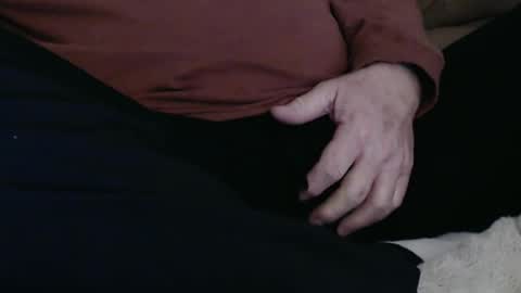 Snapshot of onehanglow chatting on 10, 1, 2025 Butch online show from 10, 1, 2025