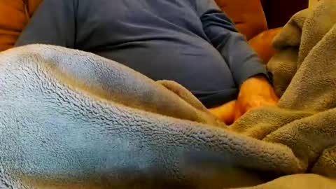 Snapshot of onehanglow chatting on 28, 11, 2025 Butch online show from 28, 11, 2025