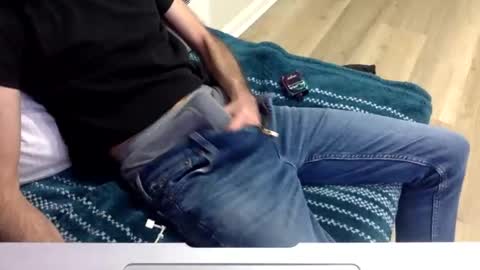 onehitwonder21 online show from 3, 3, 2026