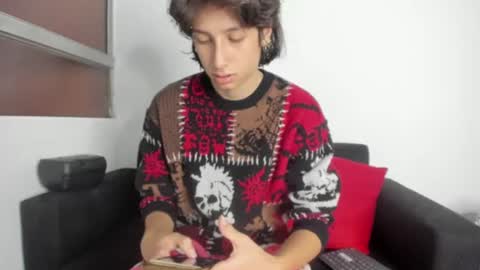 onion_knight420 online show from 10, 7, 2026