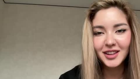 Snapshot of only_this chatting on 10, 4, 2026 only_this online show from 10, 4, 2026