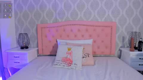 Snapshot of onlygia chatting on 8, 11, 2025 Only online show from 8, 11, 2025