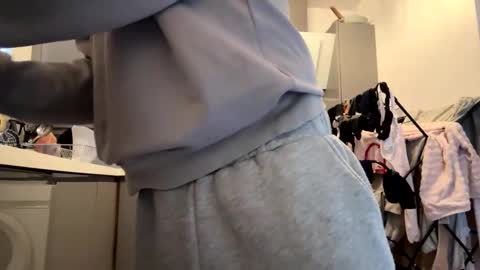 onlyloveyoutwice2016 online show from 14, 4, 2026